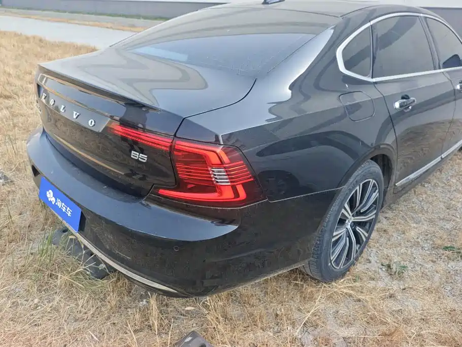 Volvo S90 — фото 3