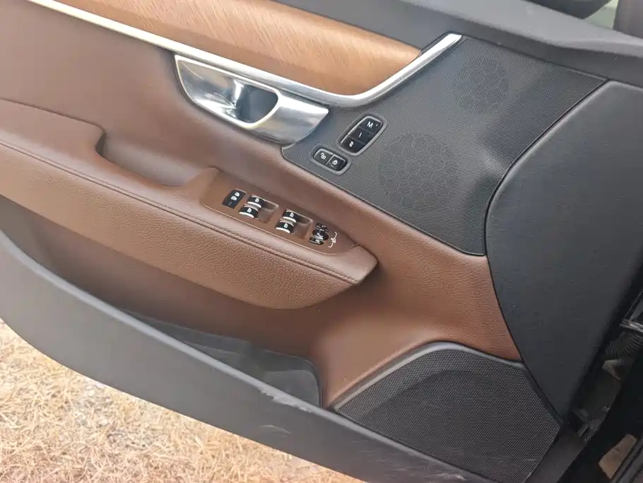 Volvo S90 — фото 7