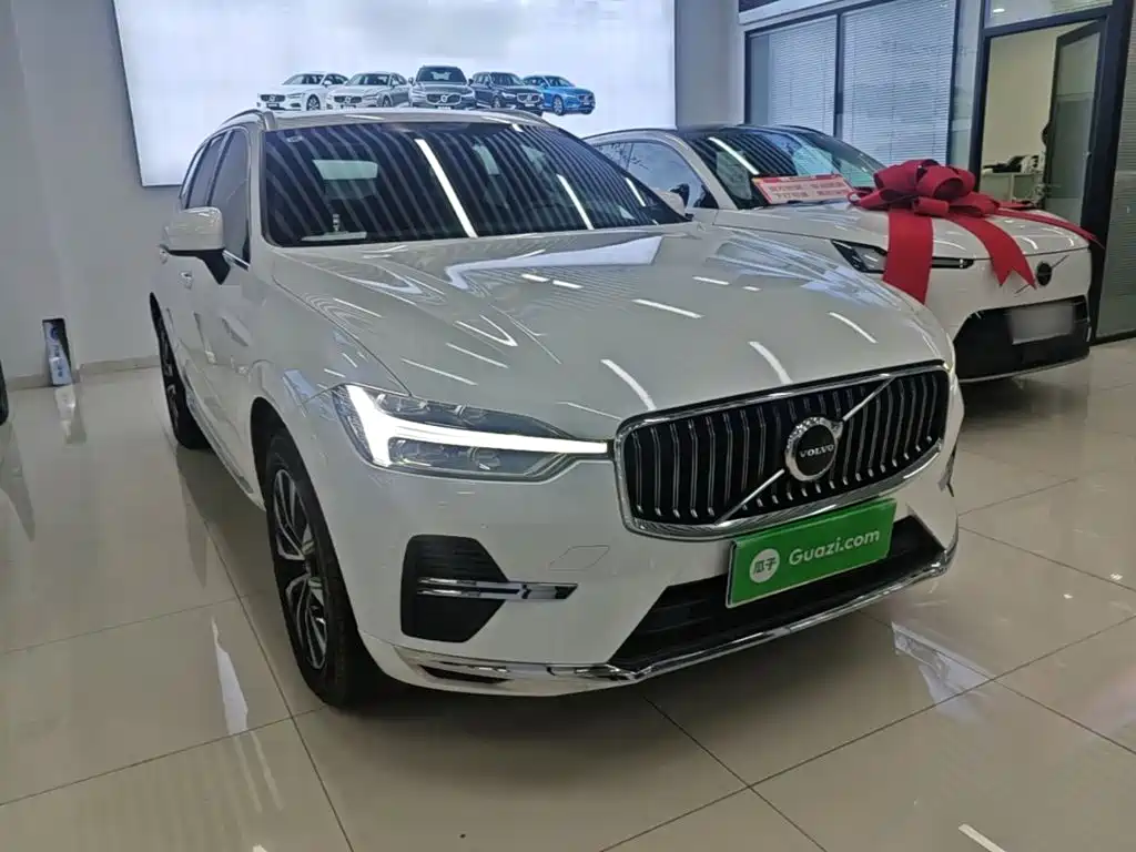 Volvo XC60 — фото 4