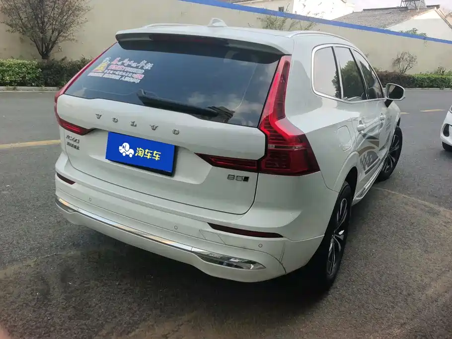 Volvo XC60 — фото 3