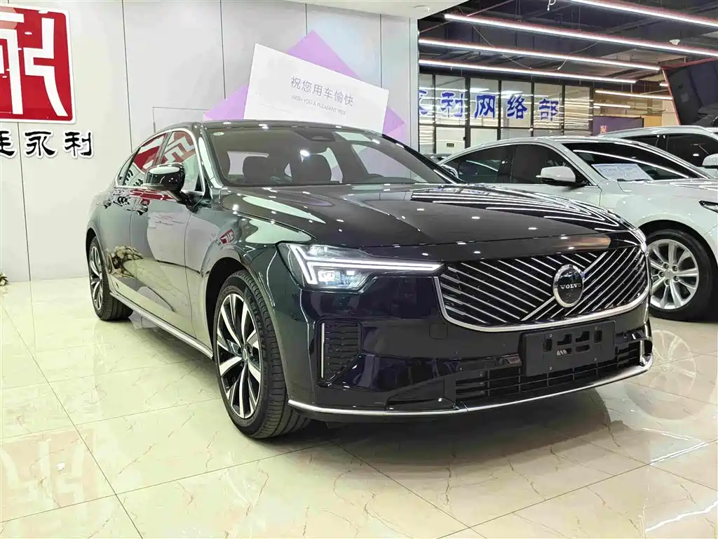 Volvo S90 — фото 3