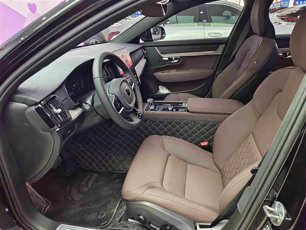 Volvo S90 — фото 10
