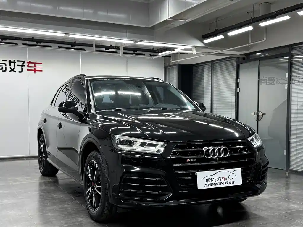 Audi Q5L — фото 3