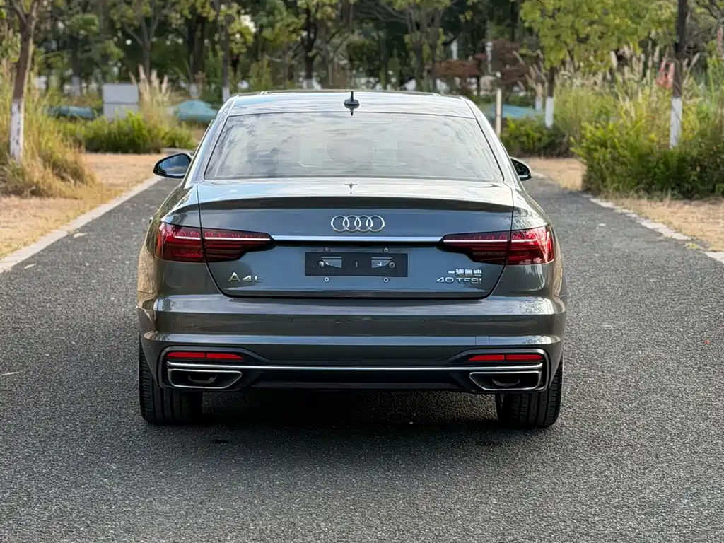 Audi A4L — фото 25