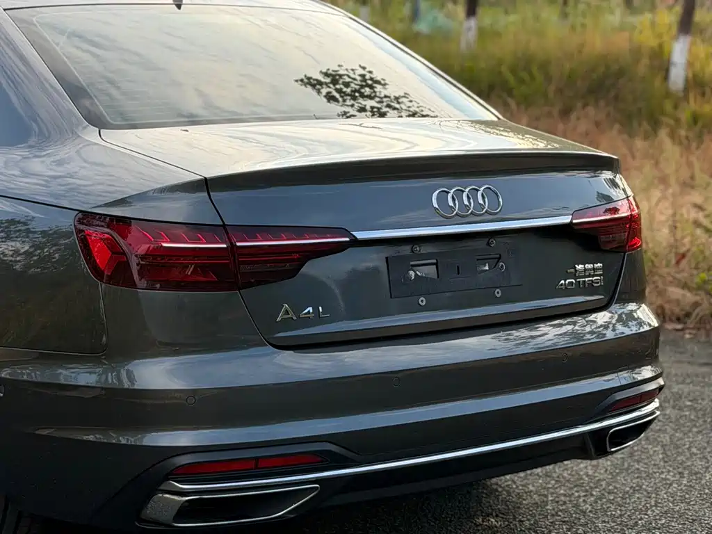 Audi A4L — фото 27