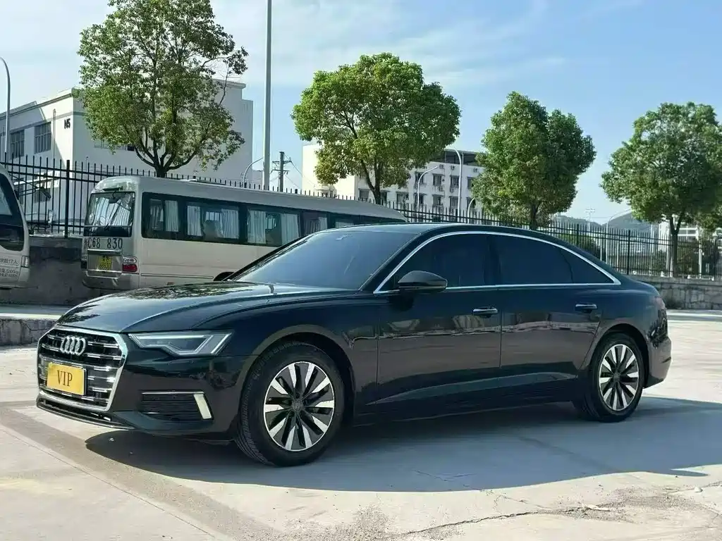 Audi A6L — фото 3