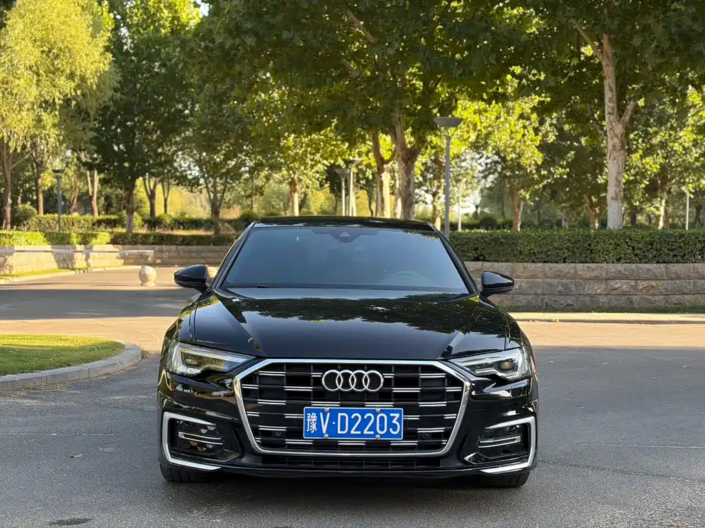 Audi A6L — фото 2