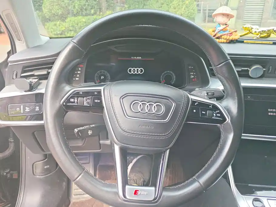 Audi A6L — фото 15