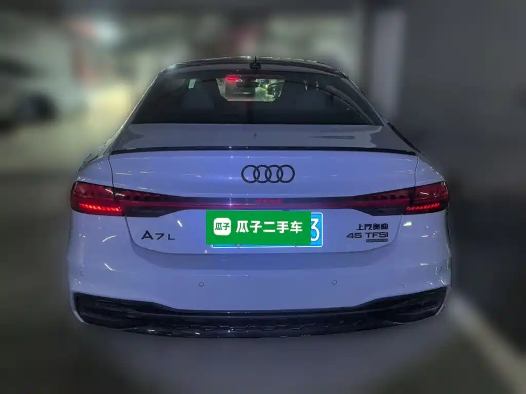 Audi A7L — фото 5