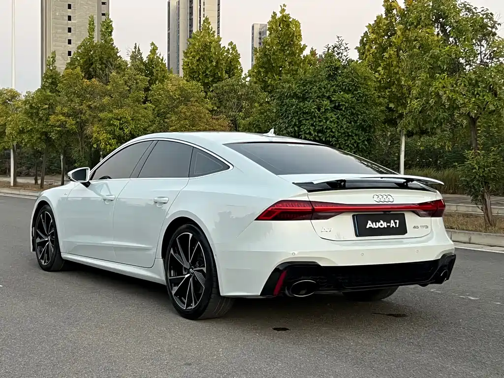 Audi A7 — фото 3