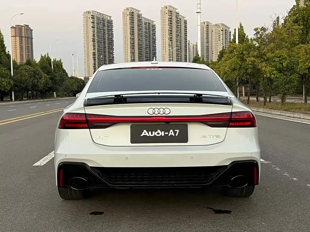 Audi A7 — фото 4