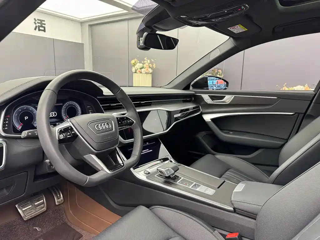 Audi A6L — фото 4