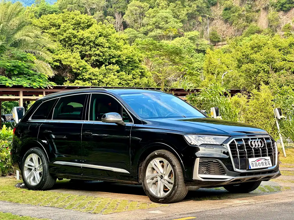 Audi Q7 — фото 3
