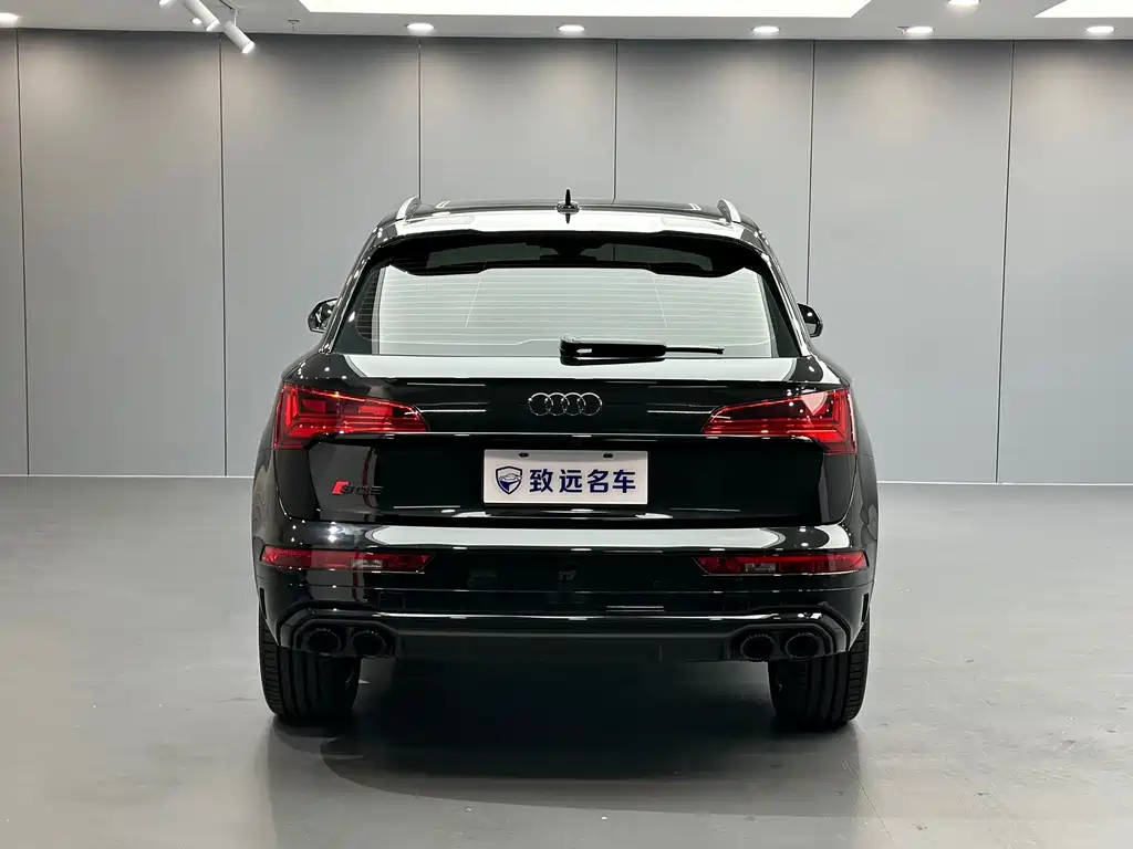 Audi SQ5 — фото 5