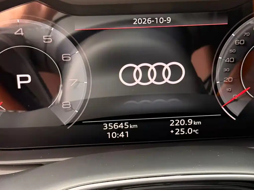 Audi Q7 — фото 7