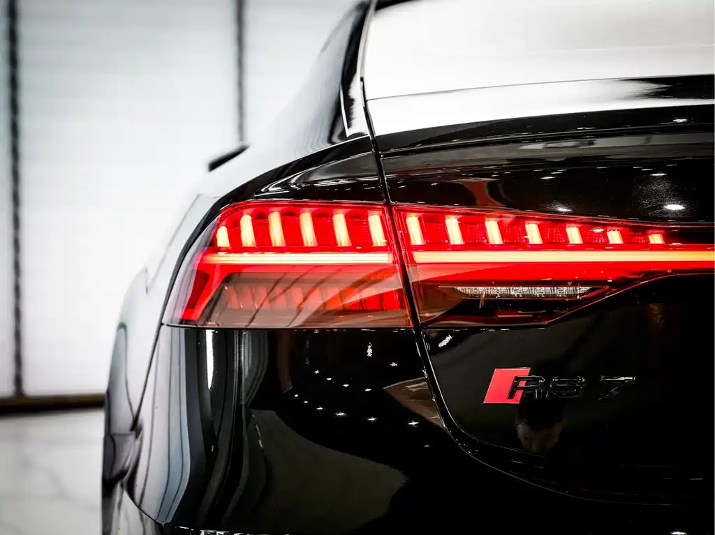 Audi RS 7 — фото 7