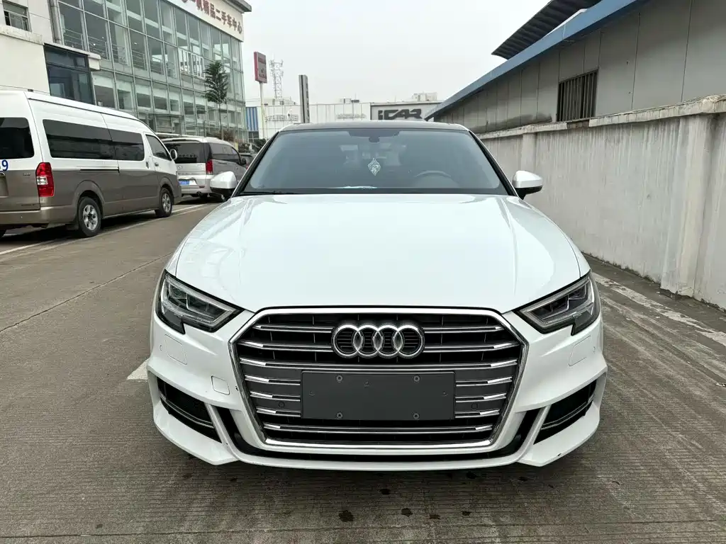 Audi A3 — фото 2