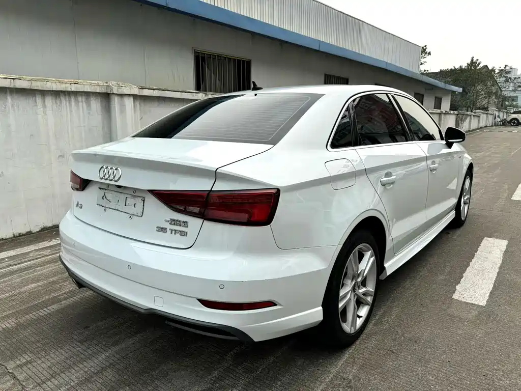 Audi A3 — фото 8