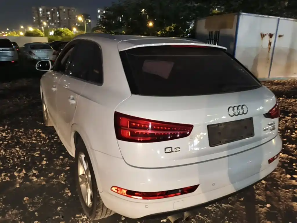 Audi Q3 — фото 4