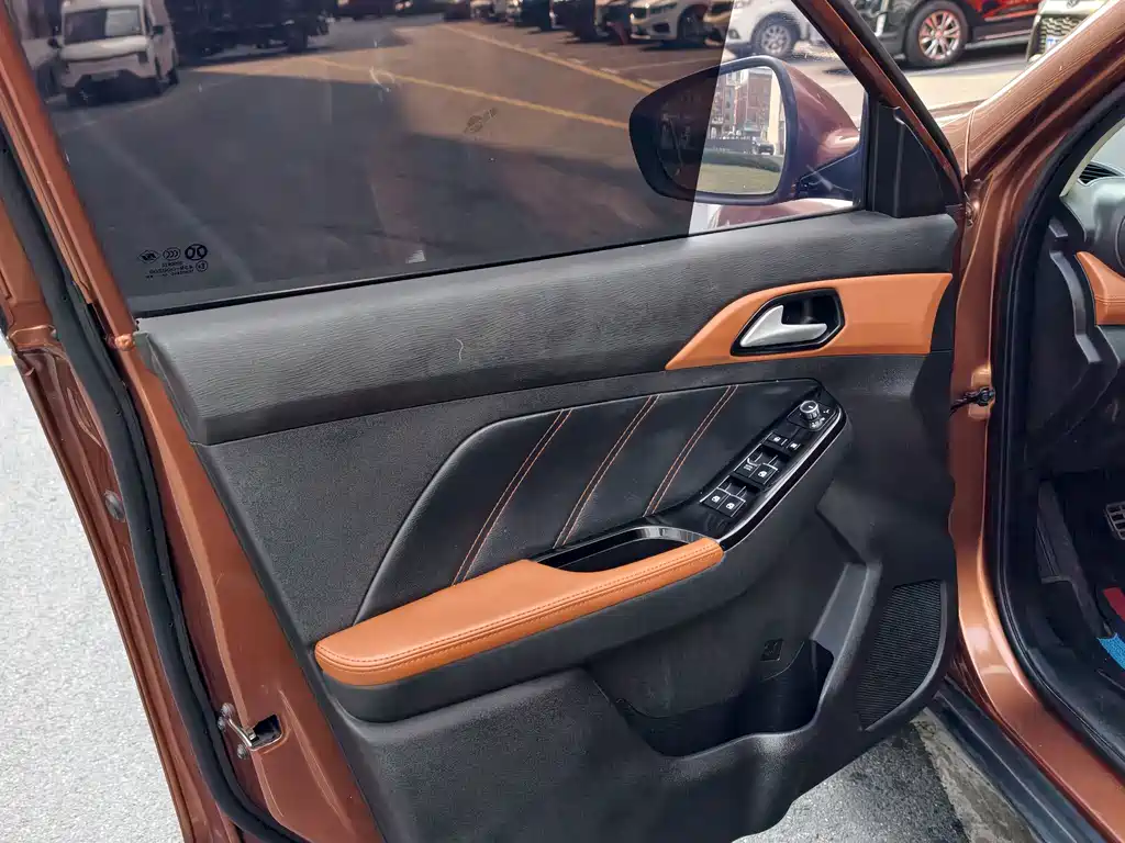 BAIC Senova X35 — фото 8