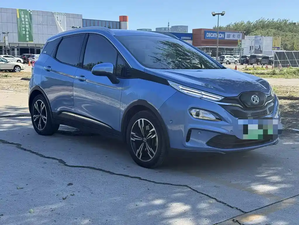 BAIC EX3 — фото 3