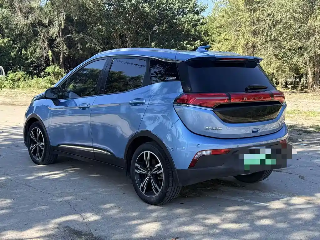 BAIC EX3 — фото 9