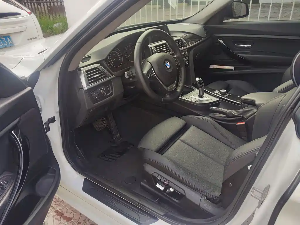 BMW 3 Series GT — фото 10