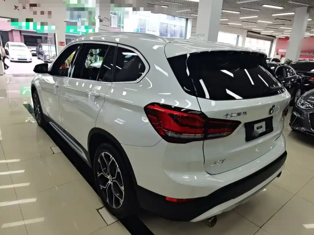 BMW X1 — фото 4