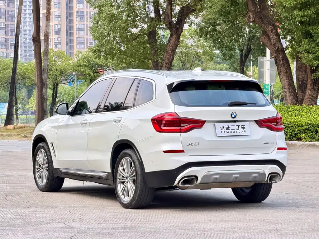 BMW X3 — фото 7