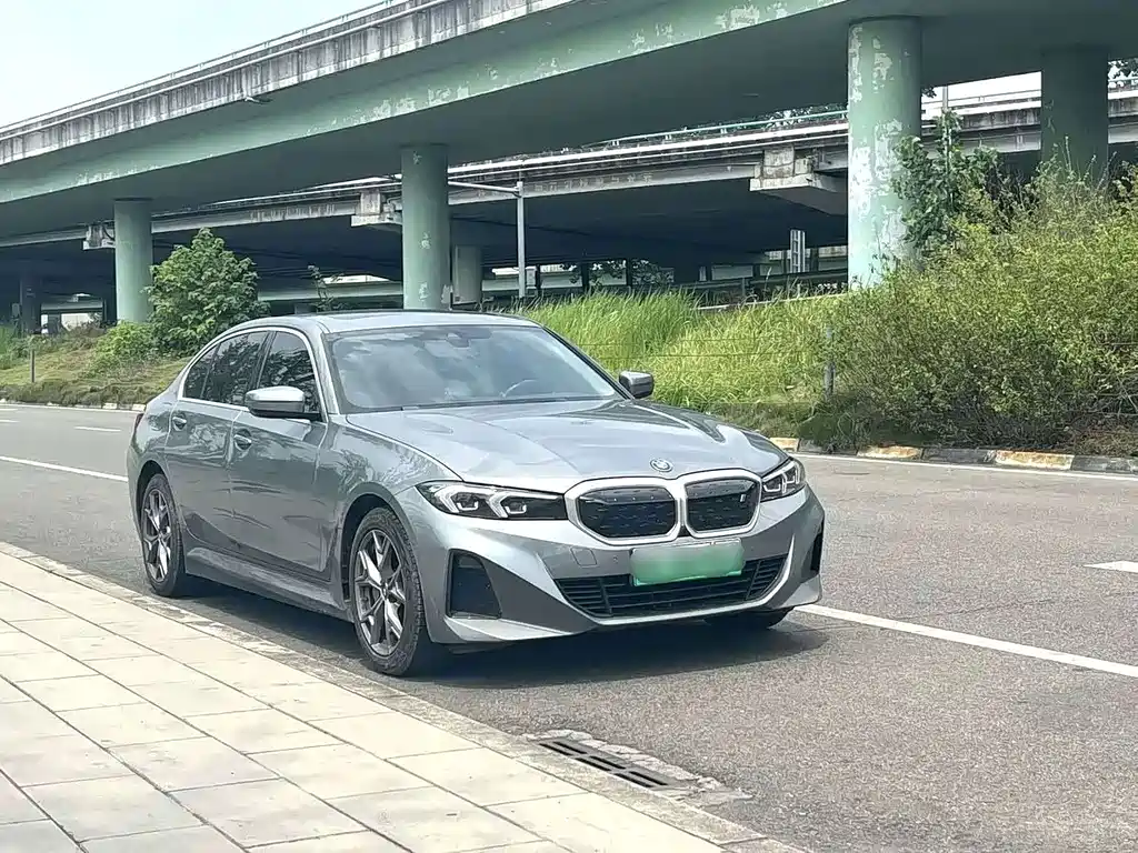 BMW i3 — фото 3