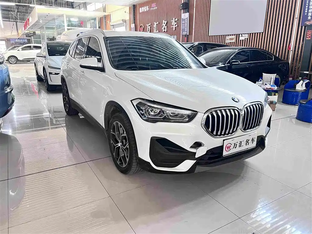 BMW X1 — фото 3