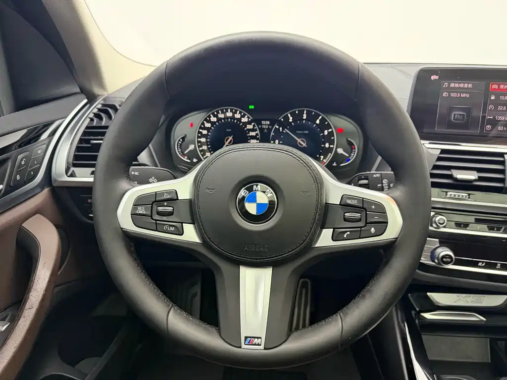 BMW X3 — фото 14