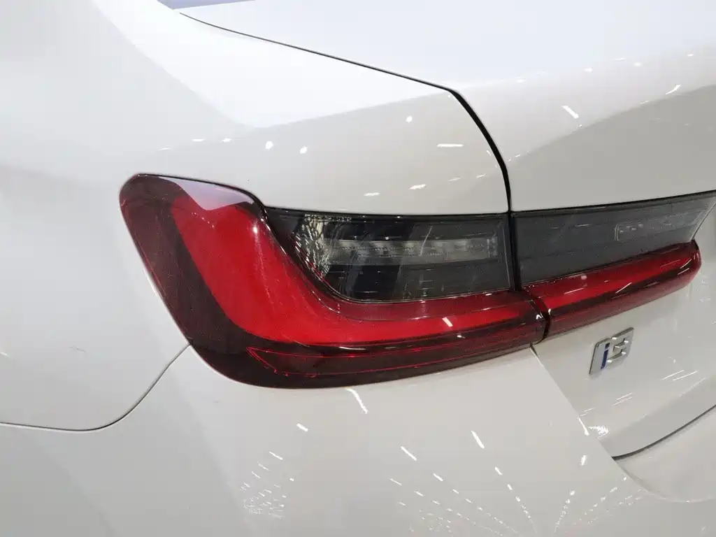 BMW i3 — фото 19