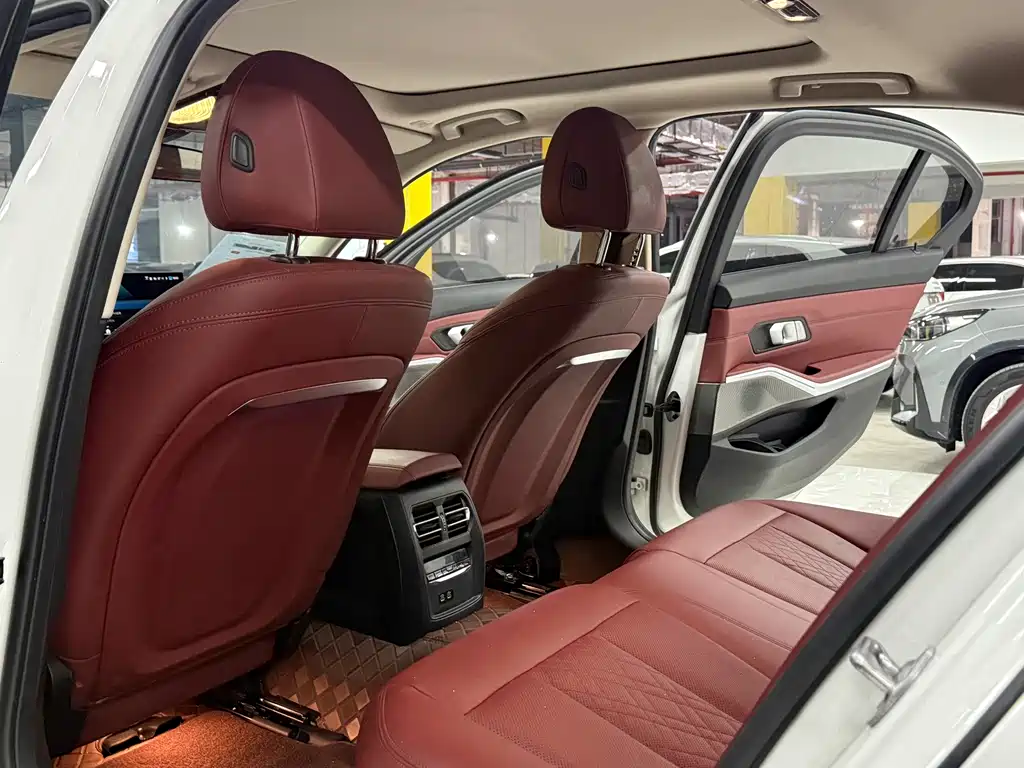 BMW i3 — фото 11