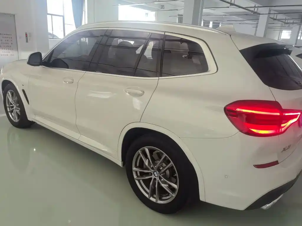 BMW X3 — фото 4