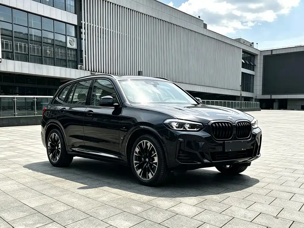 BMW iX3 — фото 2