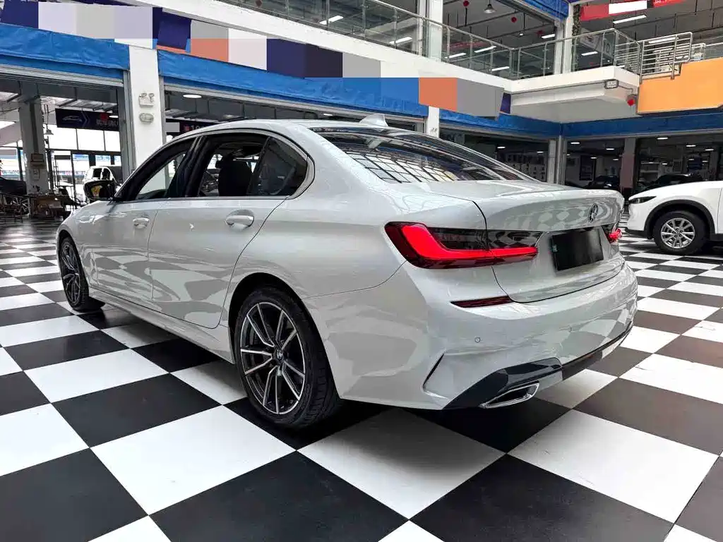 BMW 3 Series — фото 17