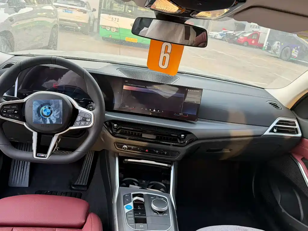 BMW i3 — фото 5