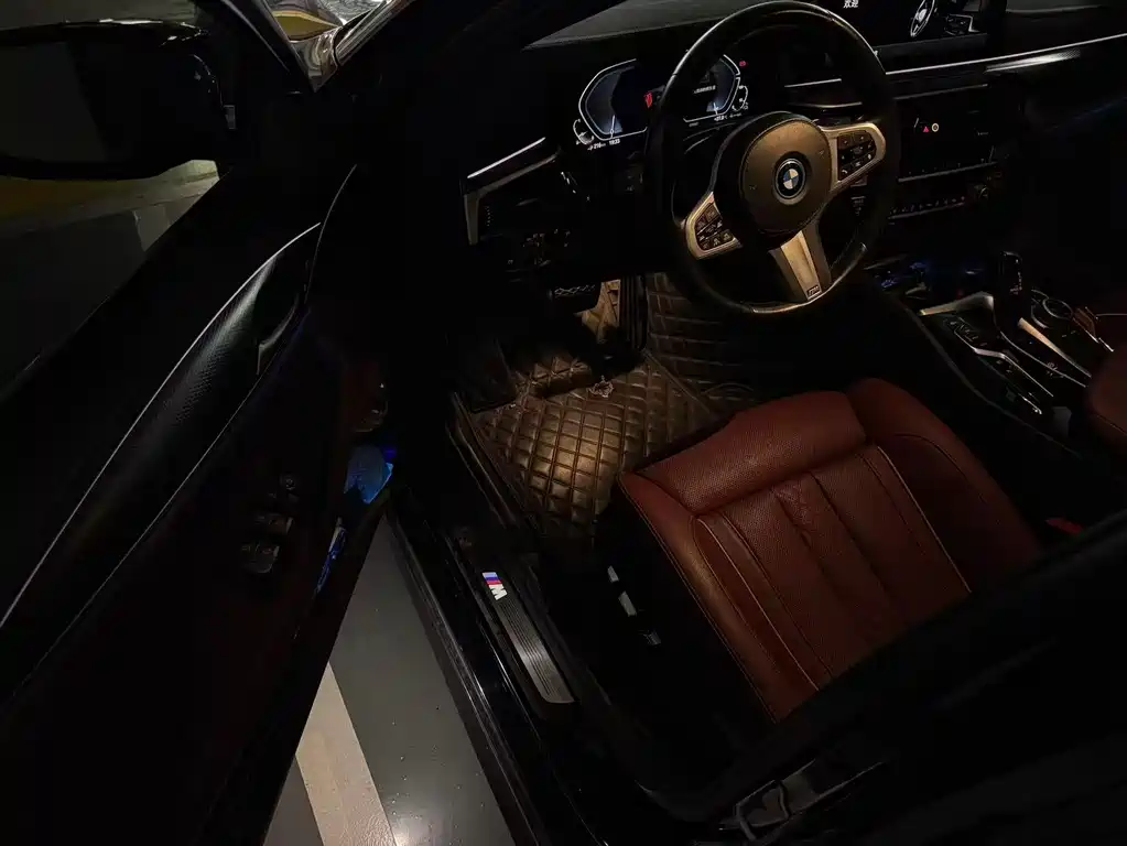 BMW 5 Series New Energy — фото 3