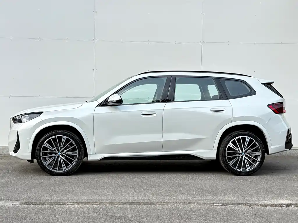 BMW X1 — фото 3