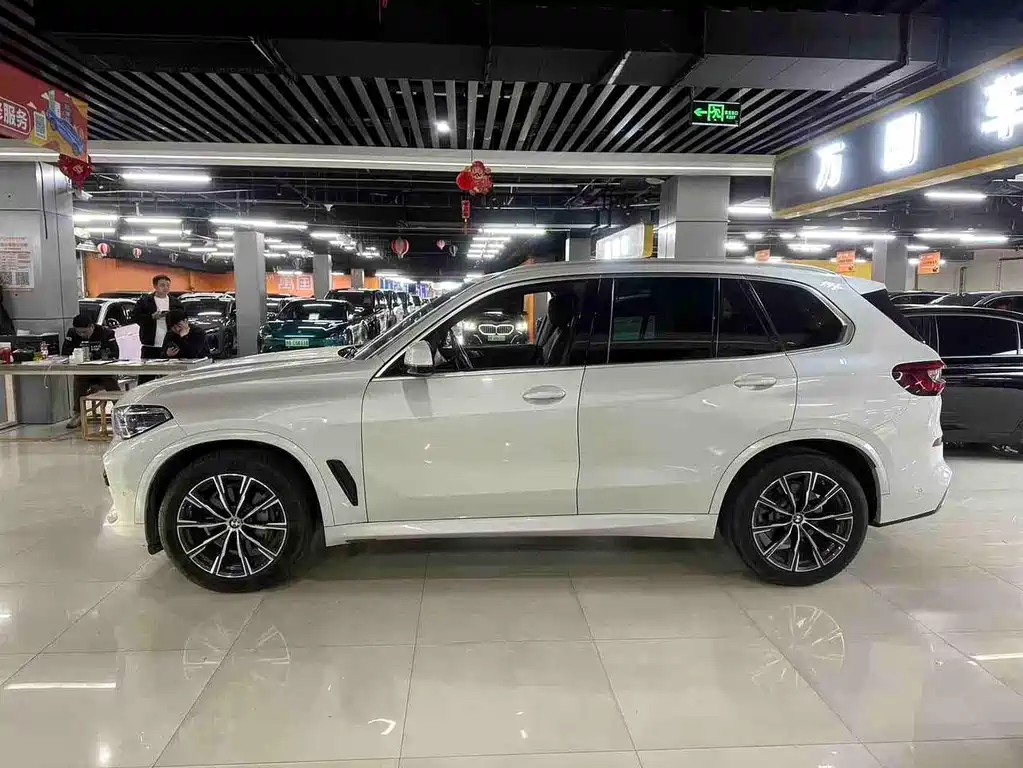 BMW X5 (Import) — фото 4