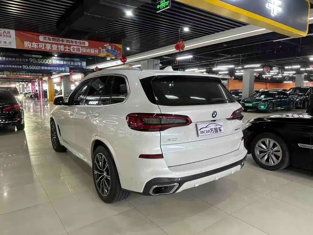 BMW X5 (Import) — фото 5