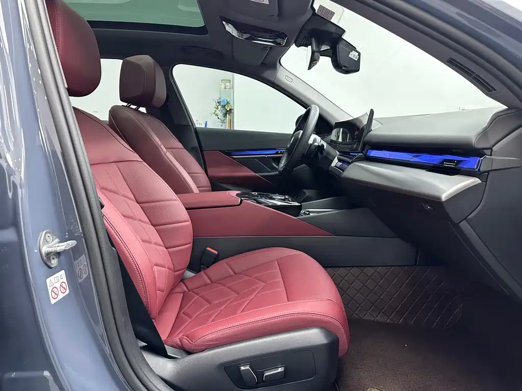 BMW 5 Series — фото 10