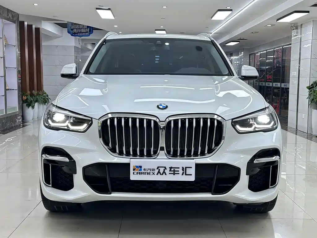 BMW X5 — фото 2