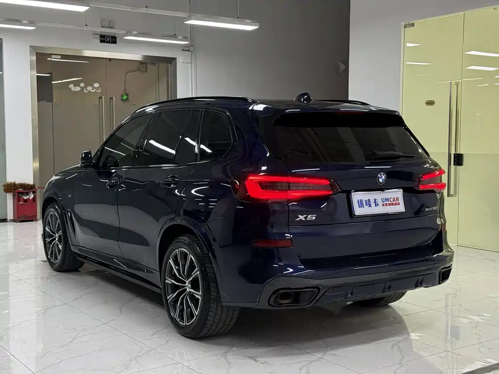 BMW X5 (Import) — фото 4