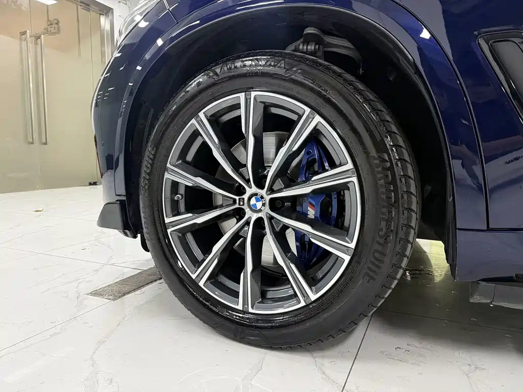 BMW X5 (Import) — фото 7