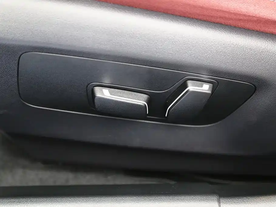 BMW 5 Series — фото 13