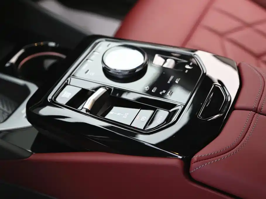 BMW 5 Series — фото 15