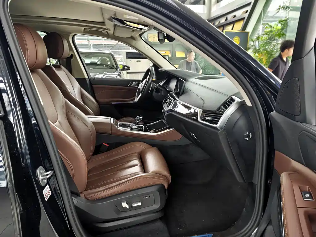 BMW X5 (Import) — фото 10
