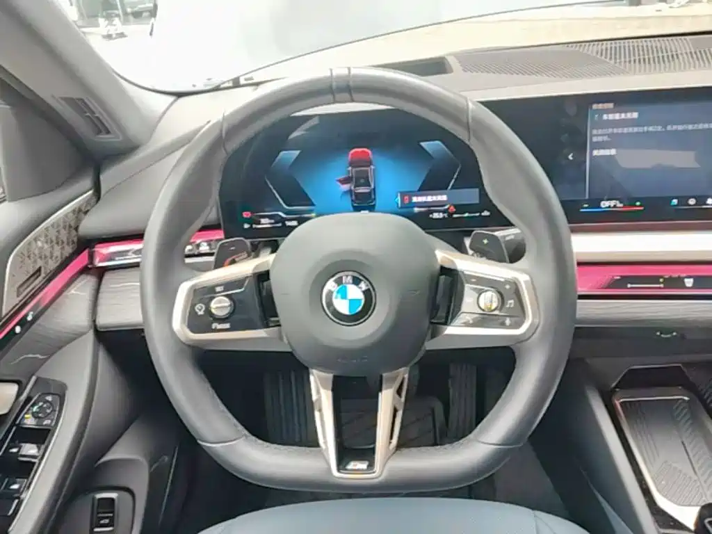 BMW 5 Series — фото 10